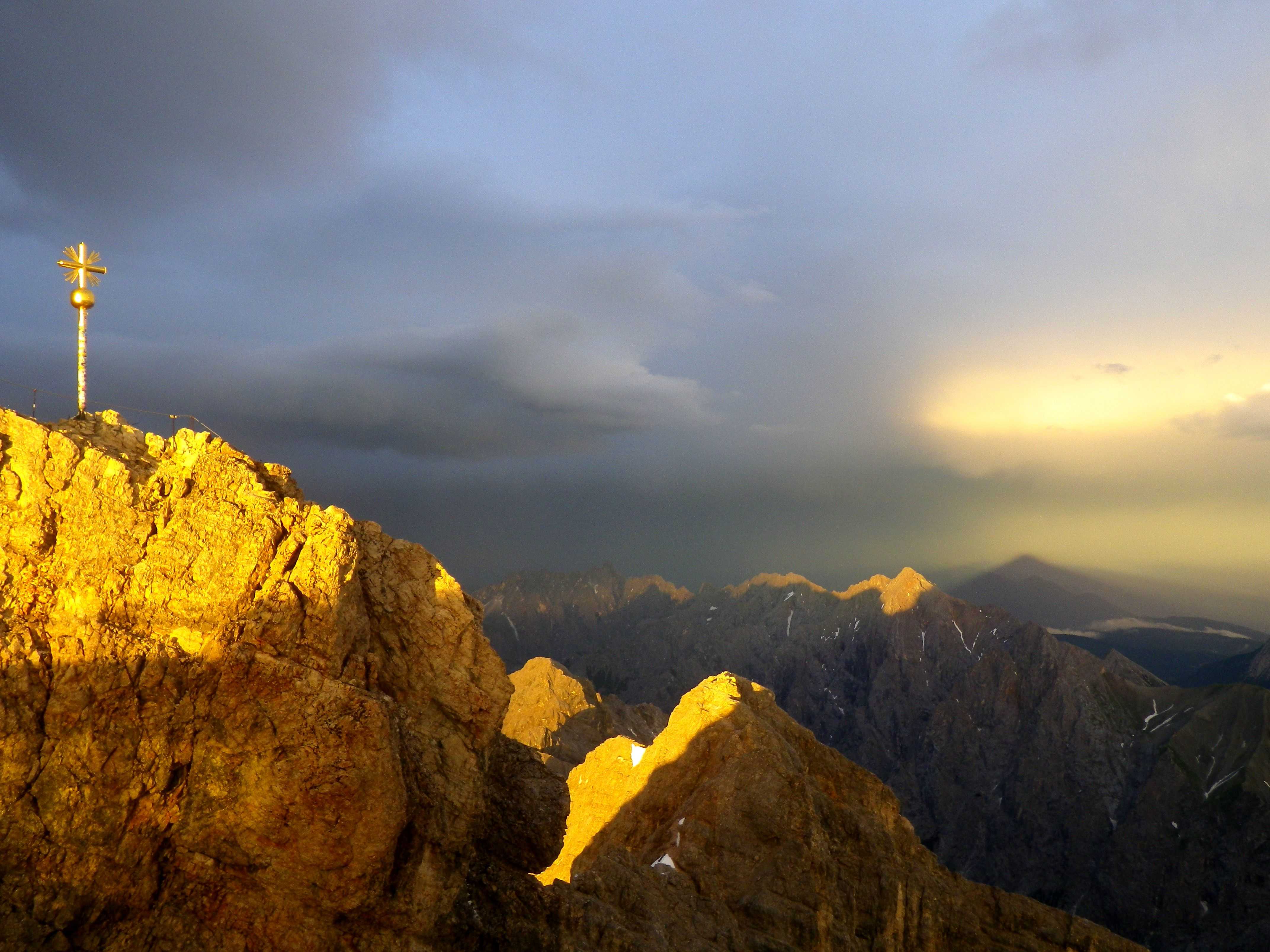 07_Zugspitz-SU_Bergschatten_sm.JPG