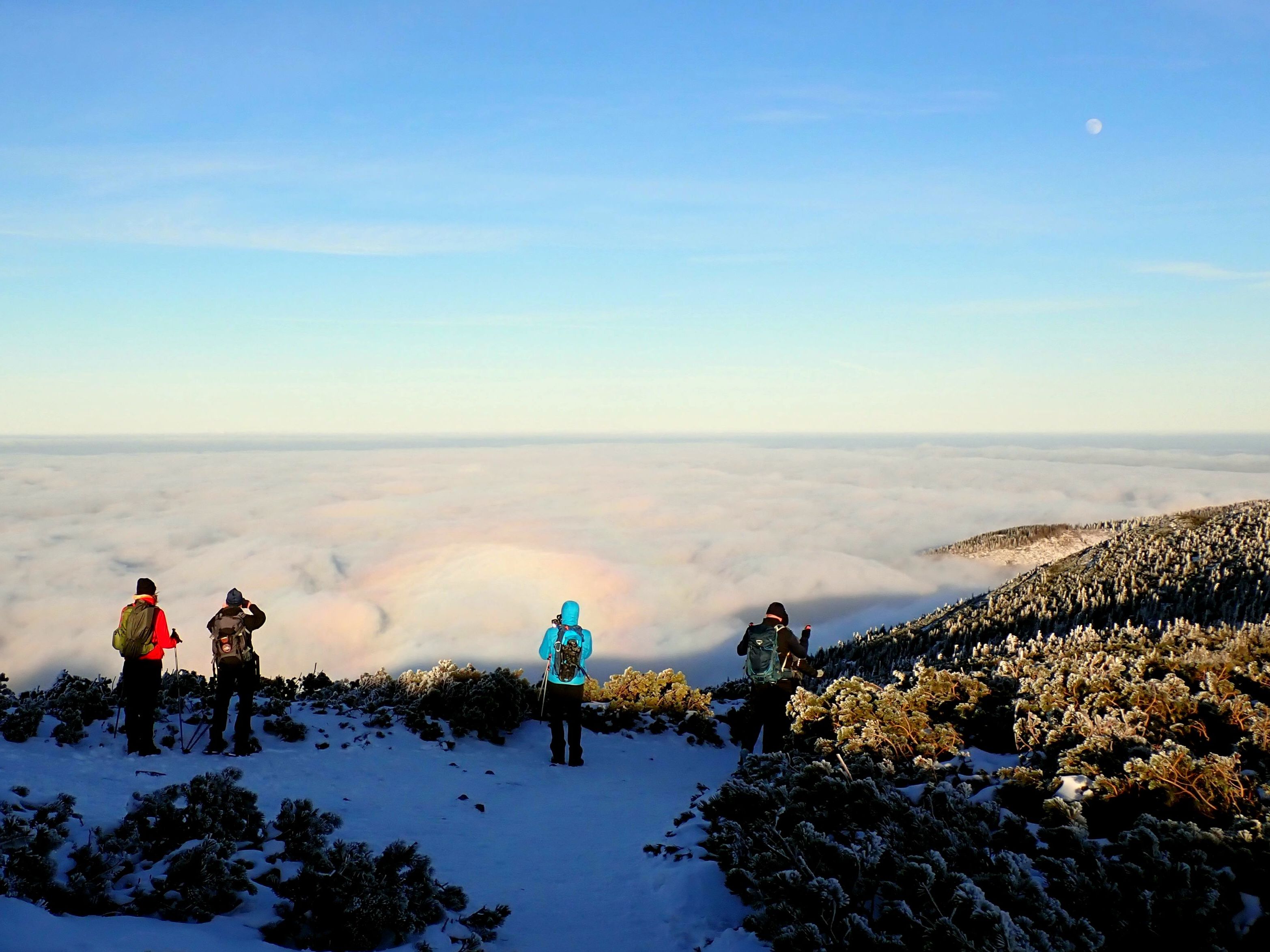 13 WolkenmeerHaloMond kul